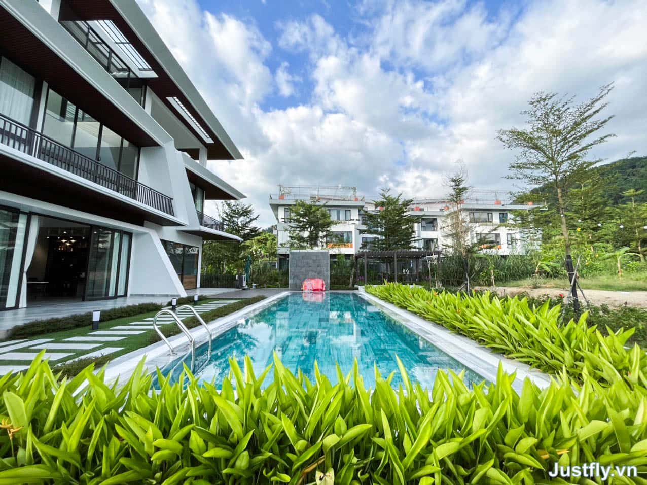 sunshine villa san golf tam dao