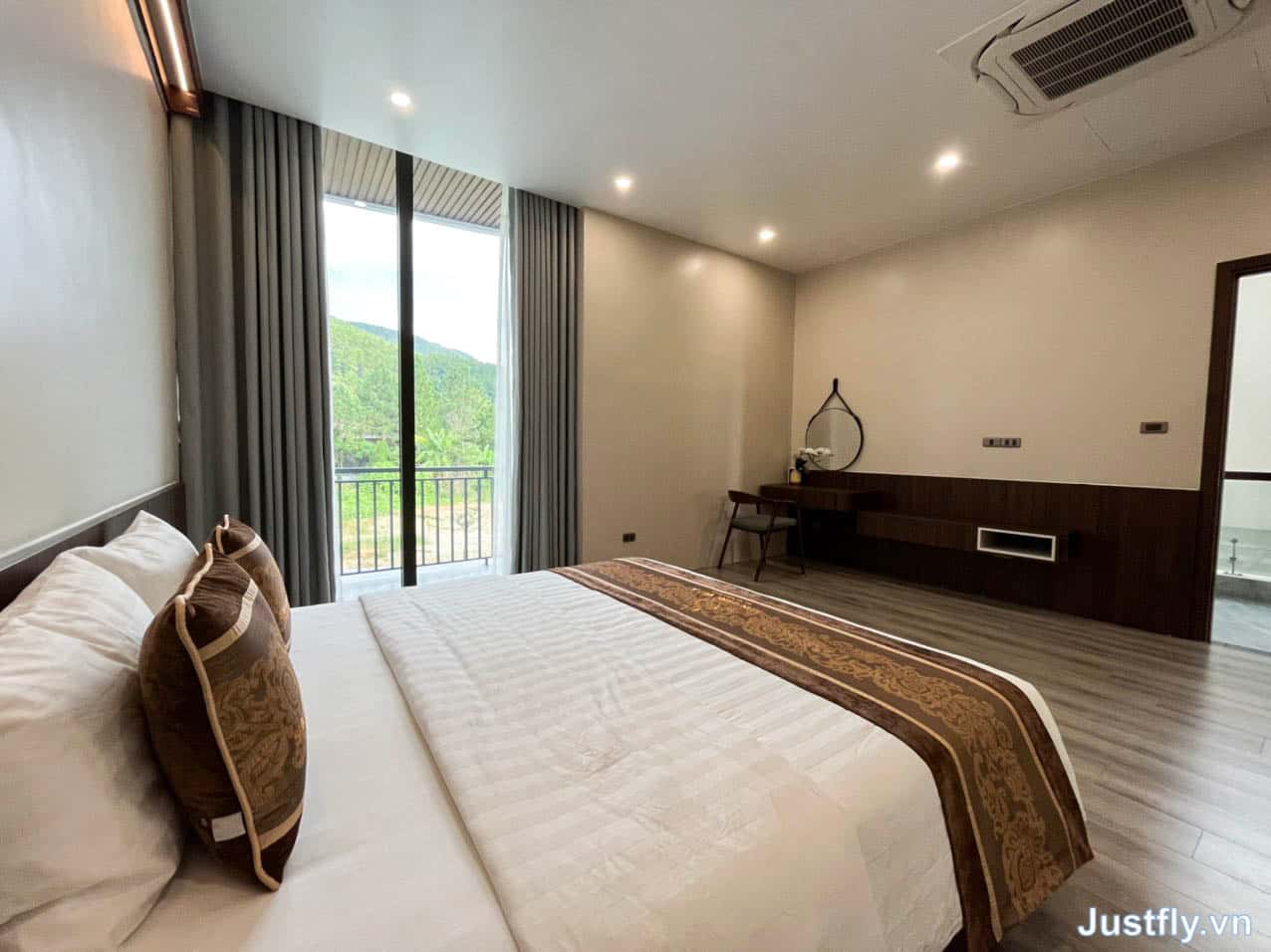 sunshine villa san golf tam dao