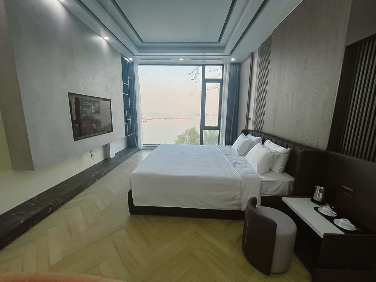 tt7 04 beverly hill ha long