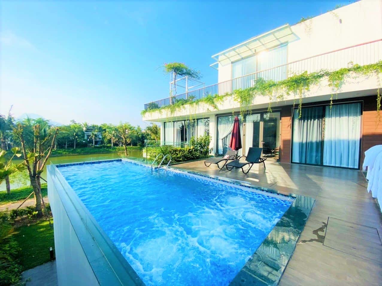 Private swimming pool