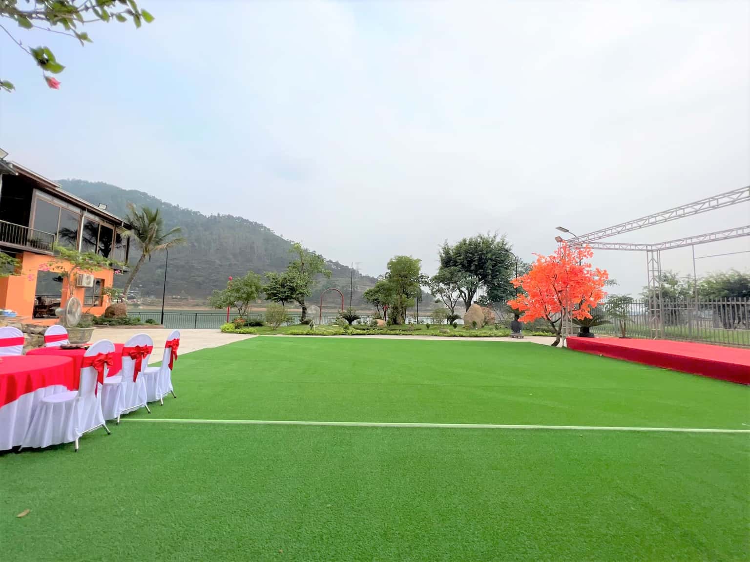 Đồng Đò House Nguyên Khu tại hồ Đồng Đò, Sóc Sơn — ảnh 4