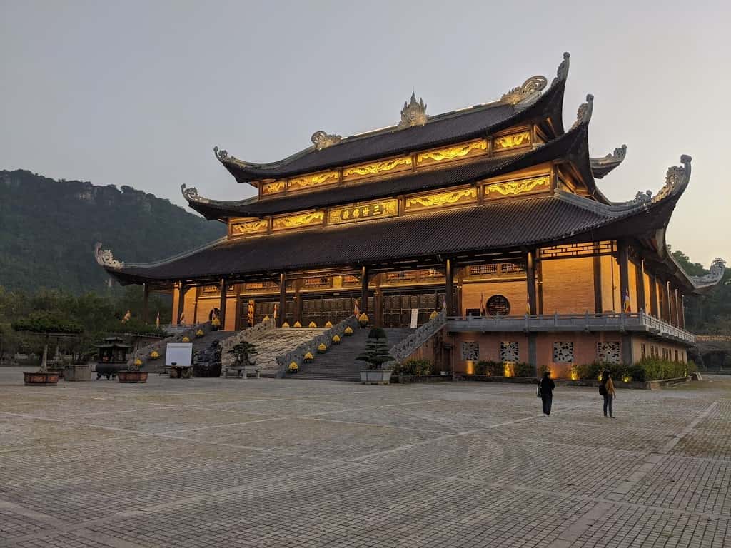 chua bai dinh ninh binh