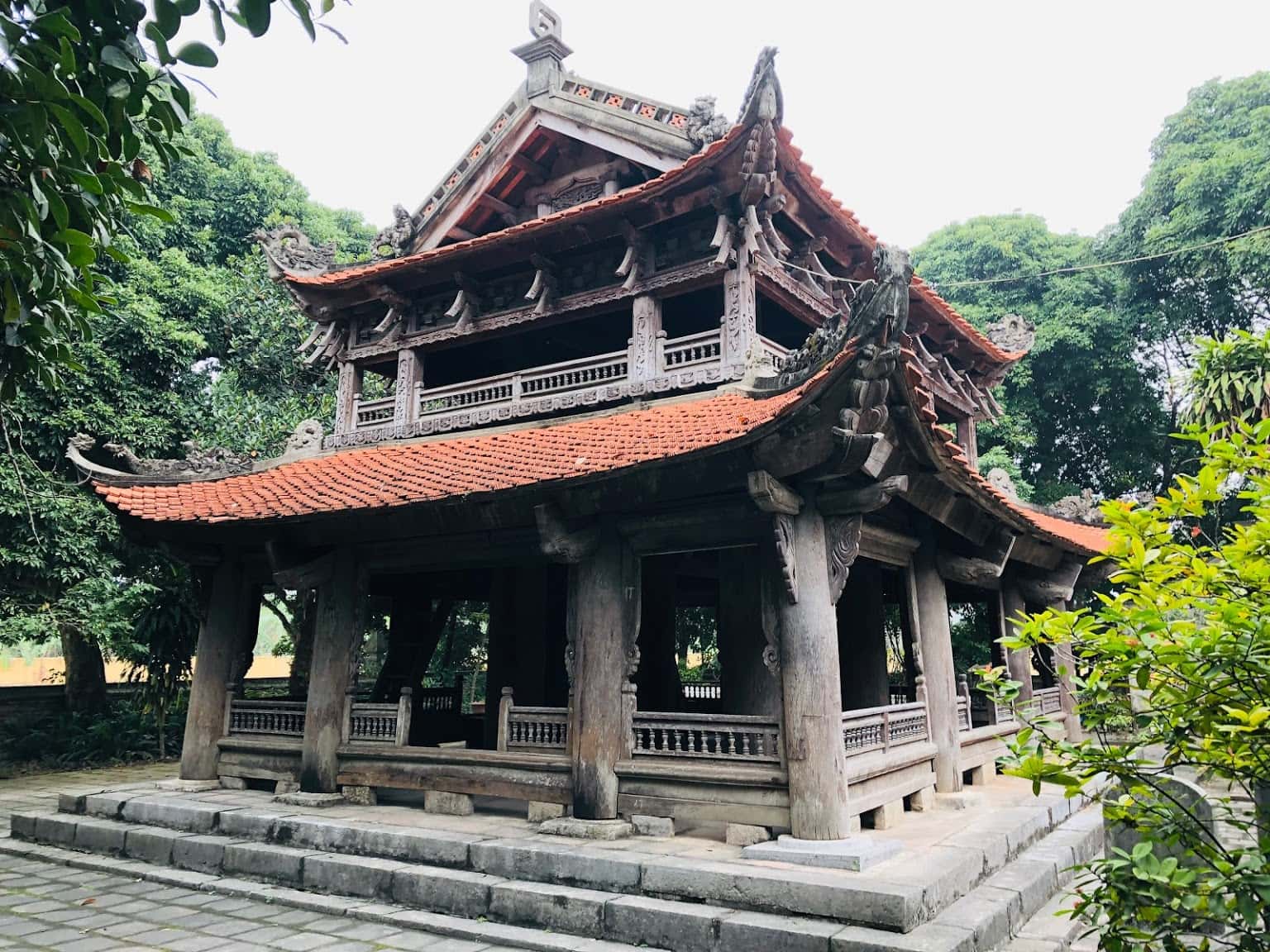 den tho thanh nguyen chua bai dinh ninh binh