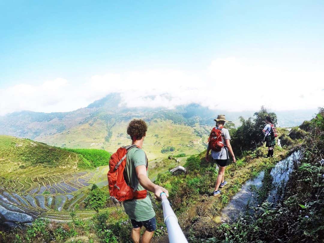 Trekking núi