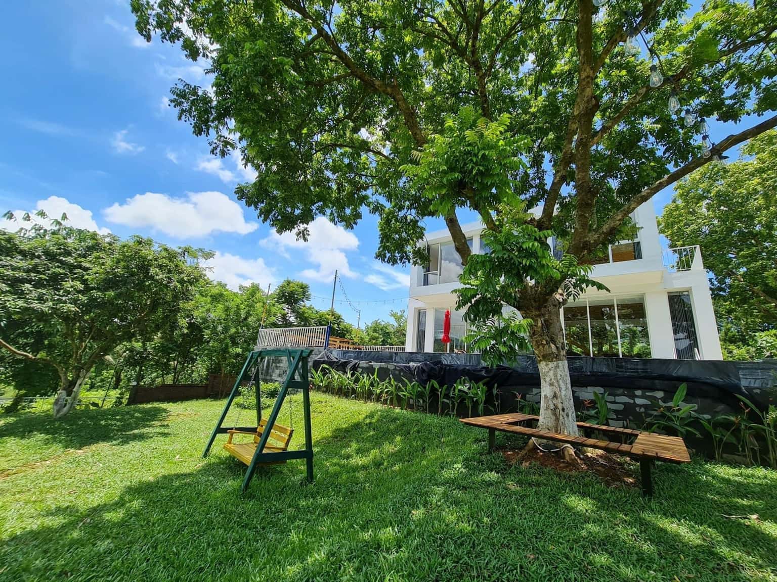 Bungalow Nhật Nguyệt, Hoà bình — ảnh 12