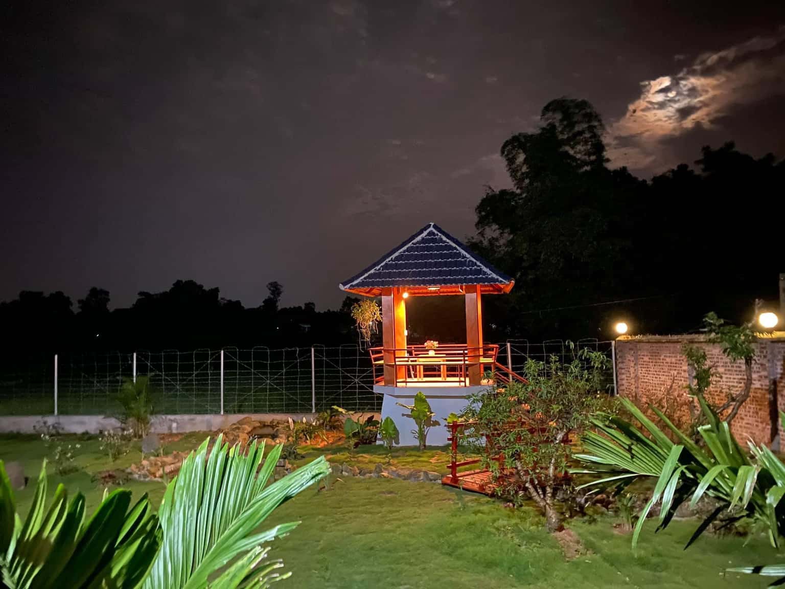 Friendly House, Sóc Sơn () — ảnh 10