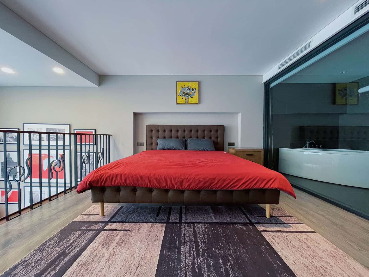 M Pentstudio Scarlet, Tây Hồ — ảnh 1