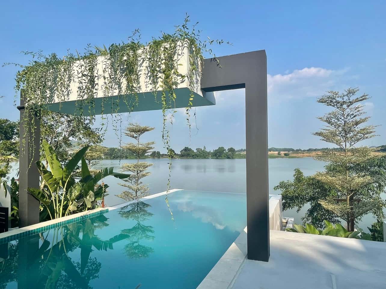 Private pool 26m2