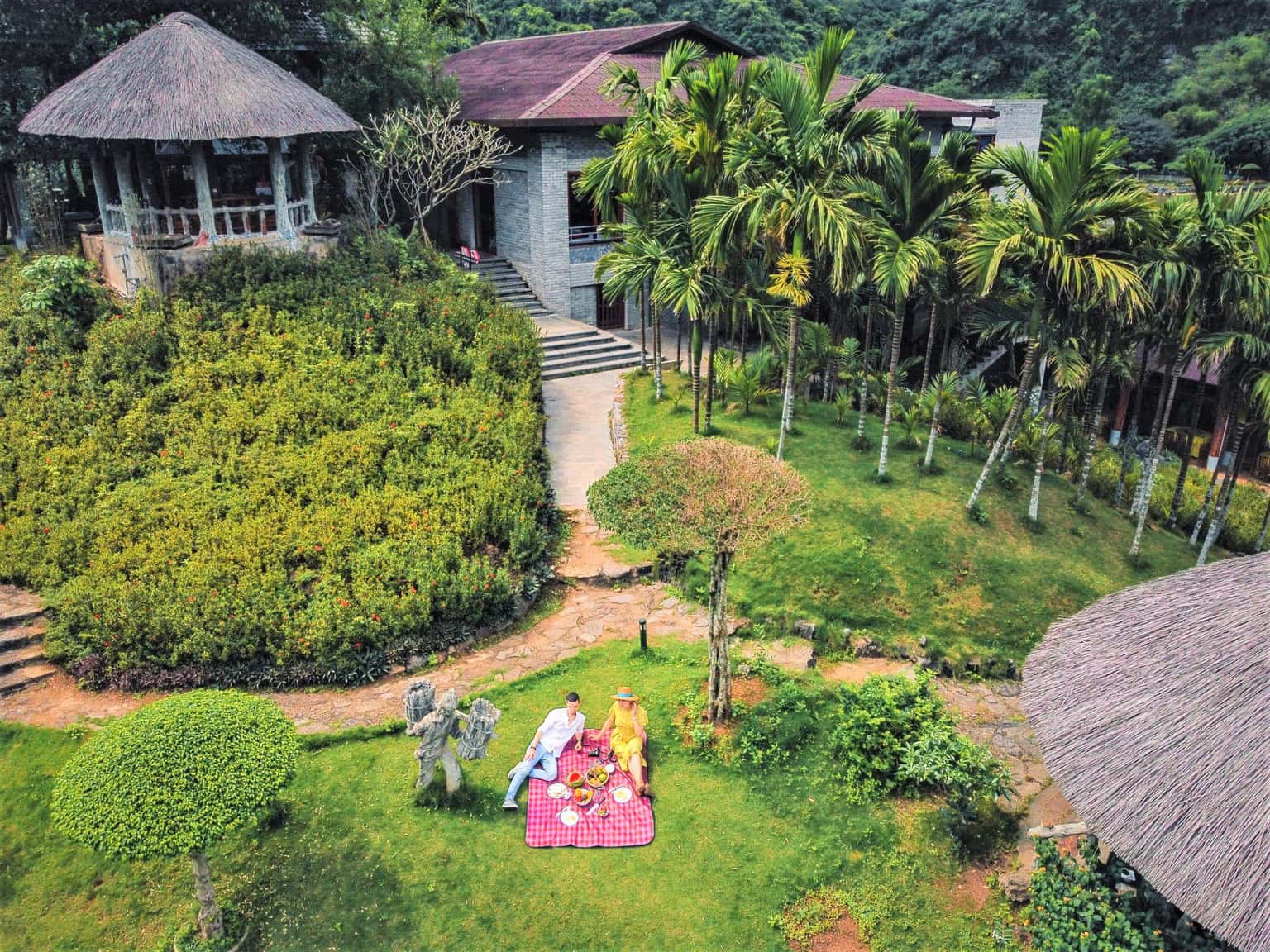 justfly thung nham resort ninh binh