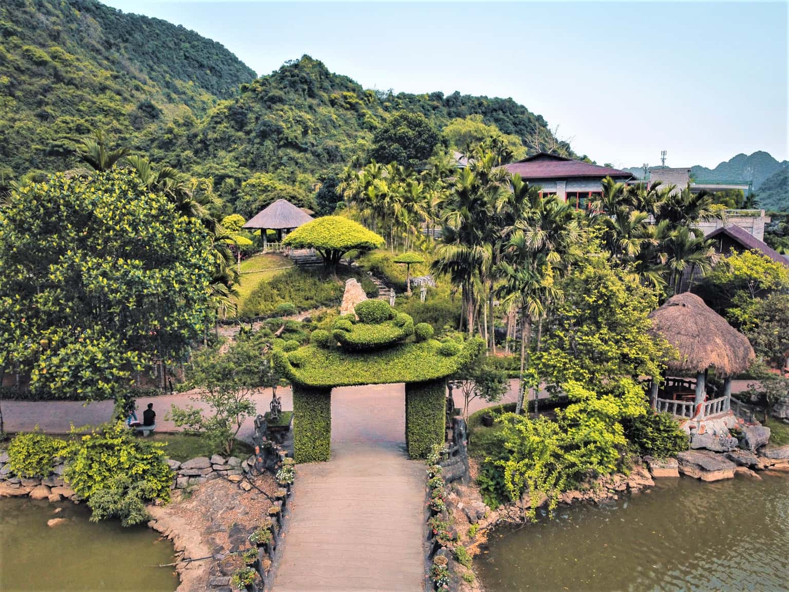 justfly thung nham resort ninh binh
