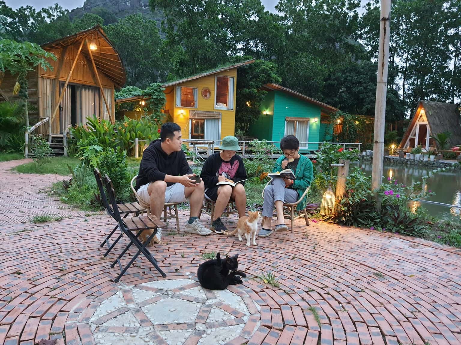 justfly trang an lamia bungalow ninh binh