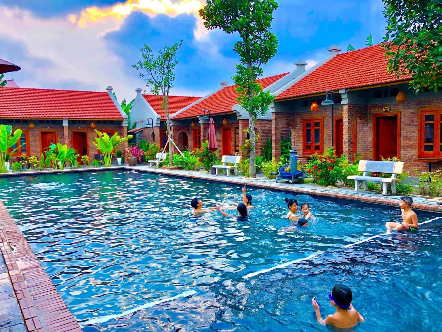 justfly tam coc banana bungalow ninh binh