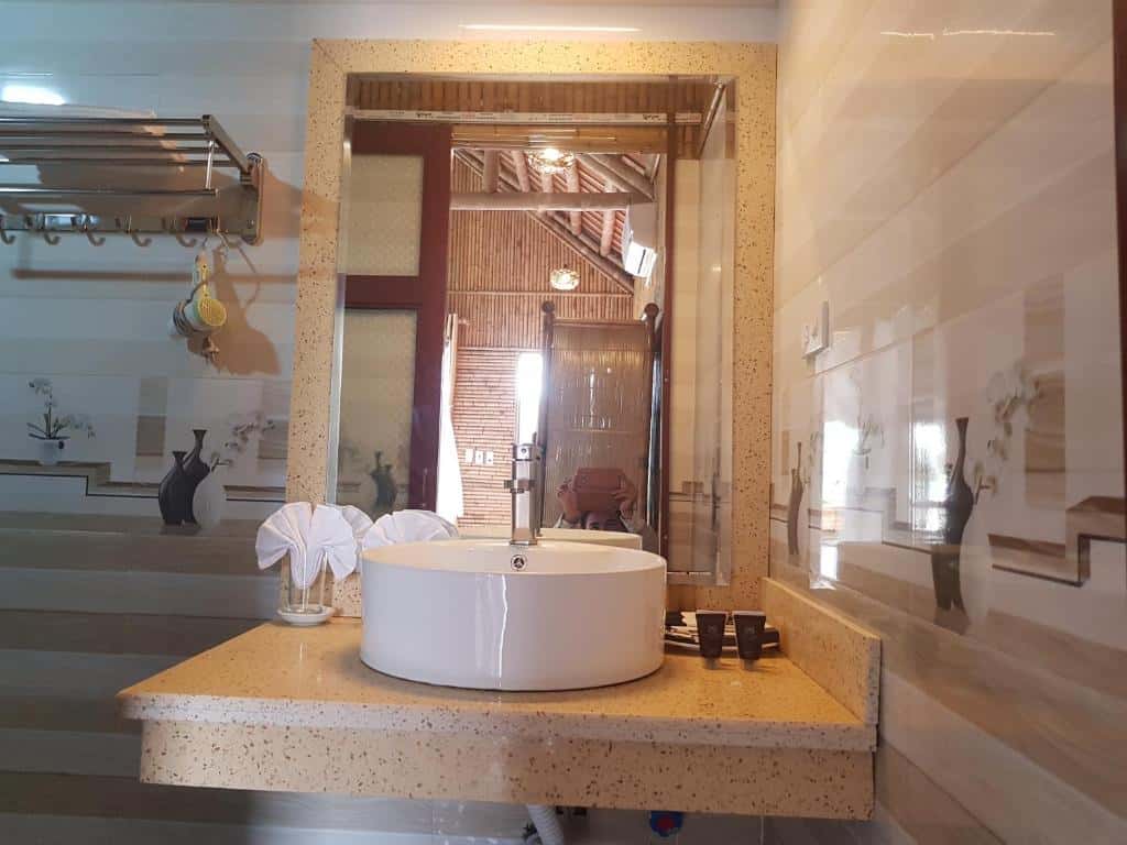 phong gia dinh tam coc wonderland bungalow ninh bin