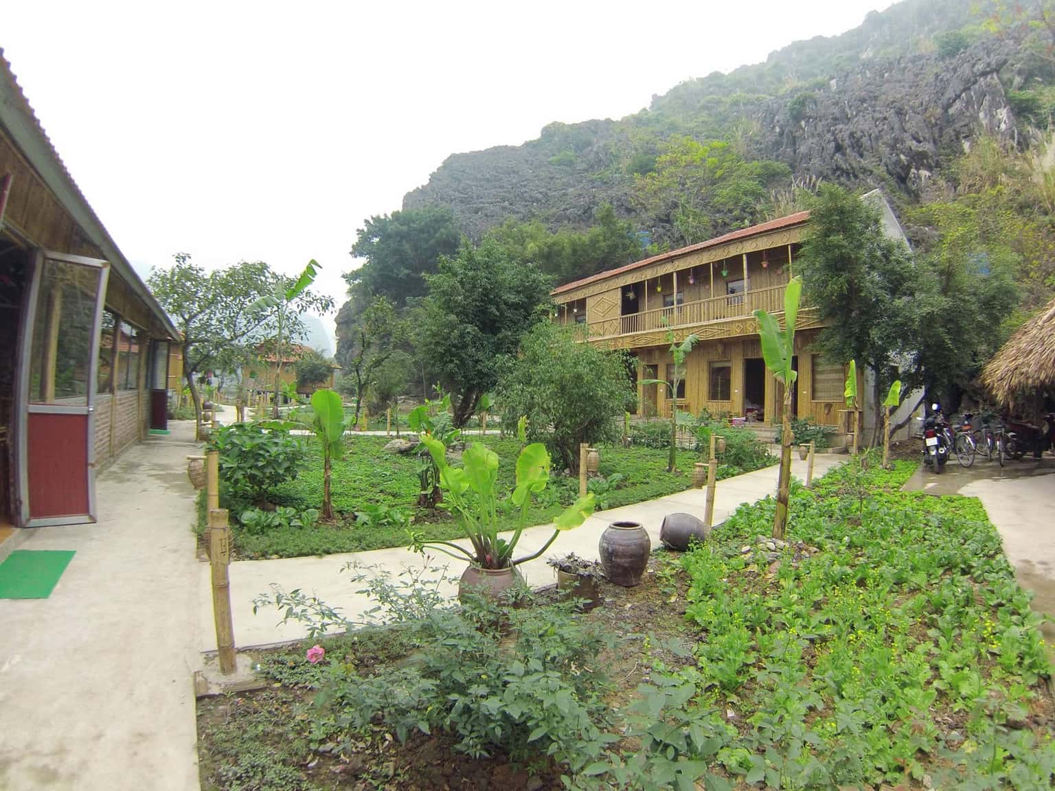 justfly twin room ham rong homestay ninh binh  