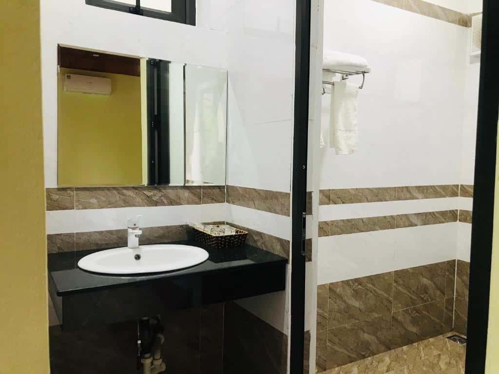 justfly triple room hang mua family homestay ninh binh