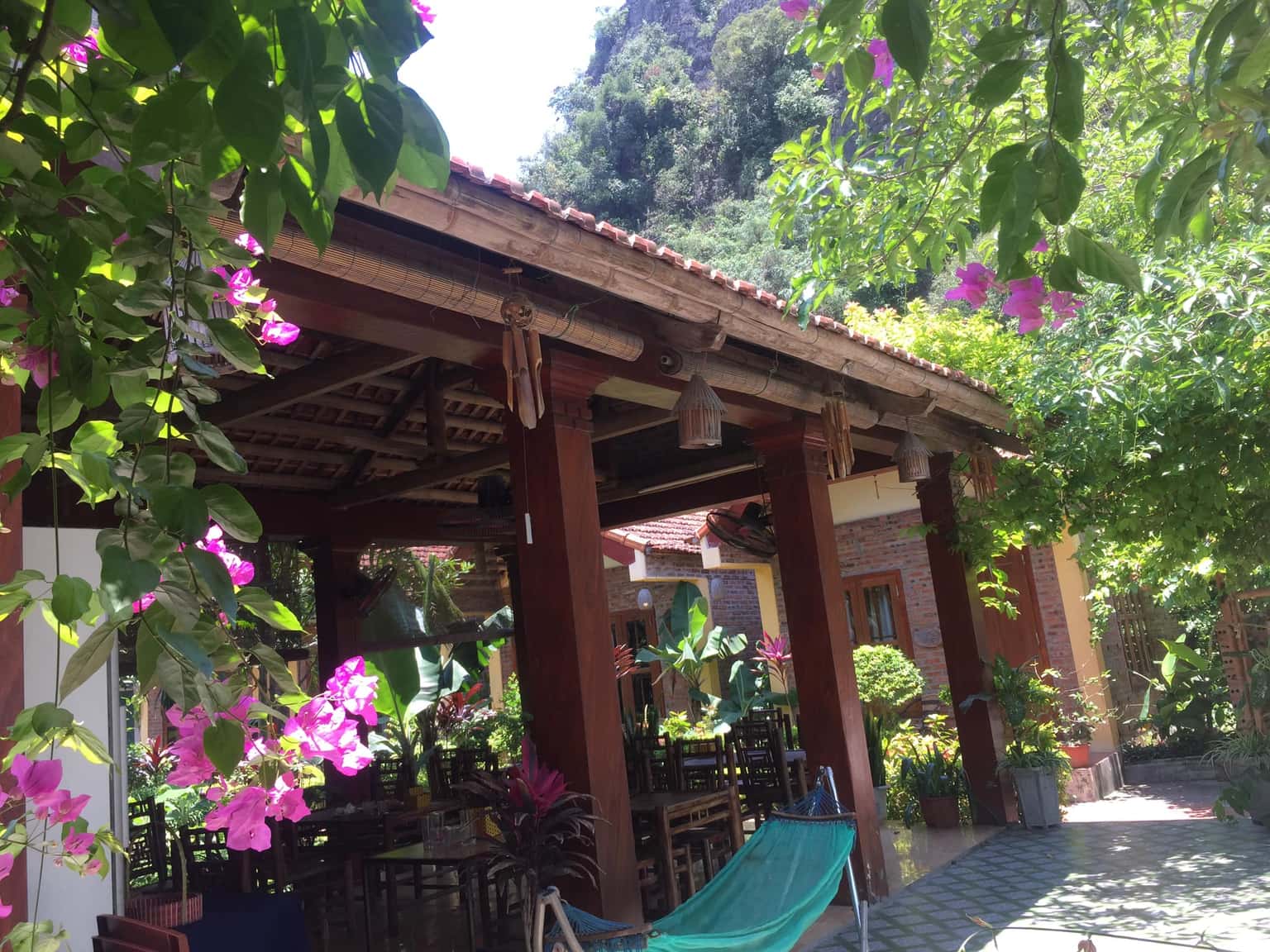 justfly tam coc lake view homestay ninh binh