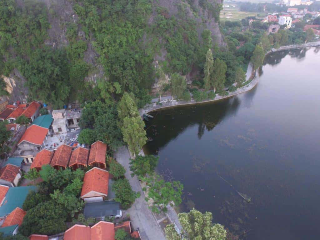 justfly tam coc lake view homestay ninh binh