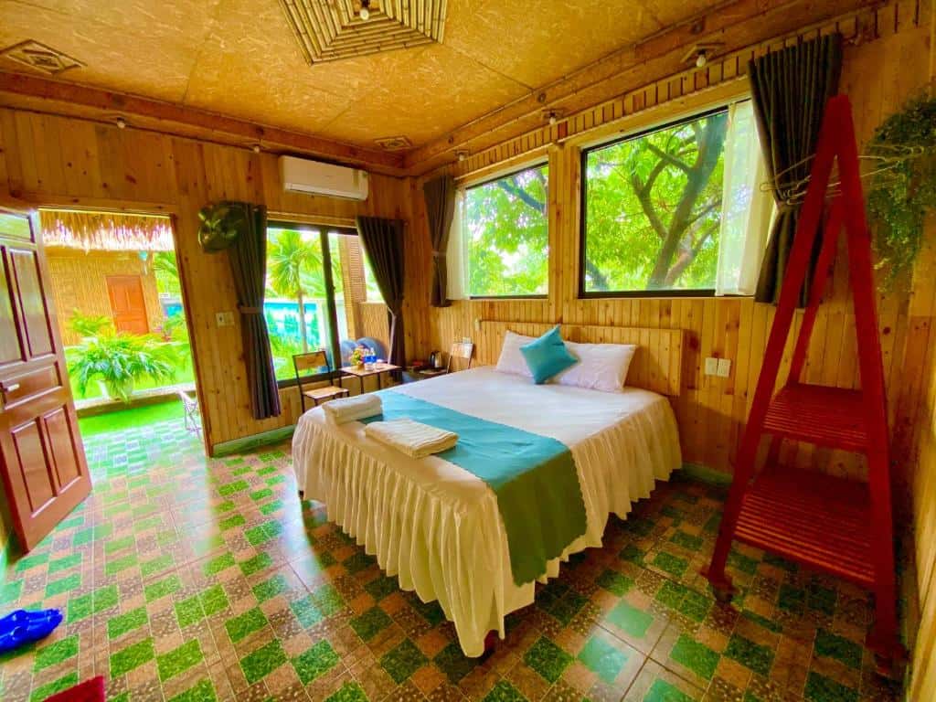 justfly phong luxury 2 nguoi hang mua bambo homestay