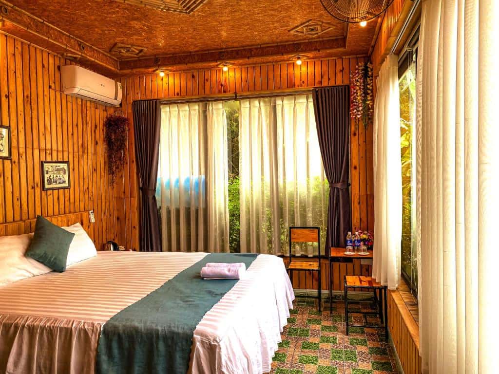 justfly phong luxury 2 nguoi hang mua bambo homestay