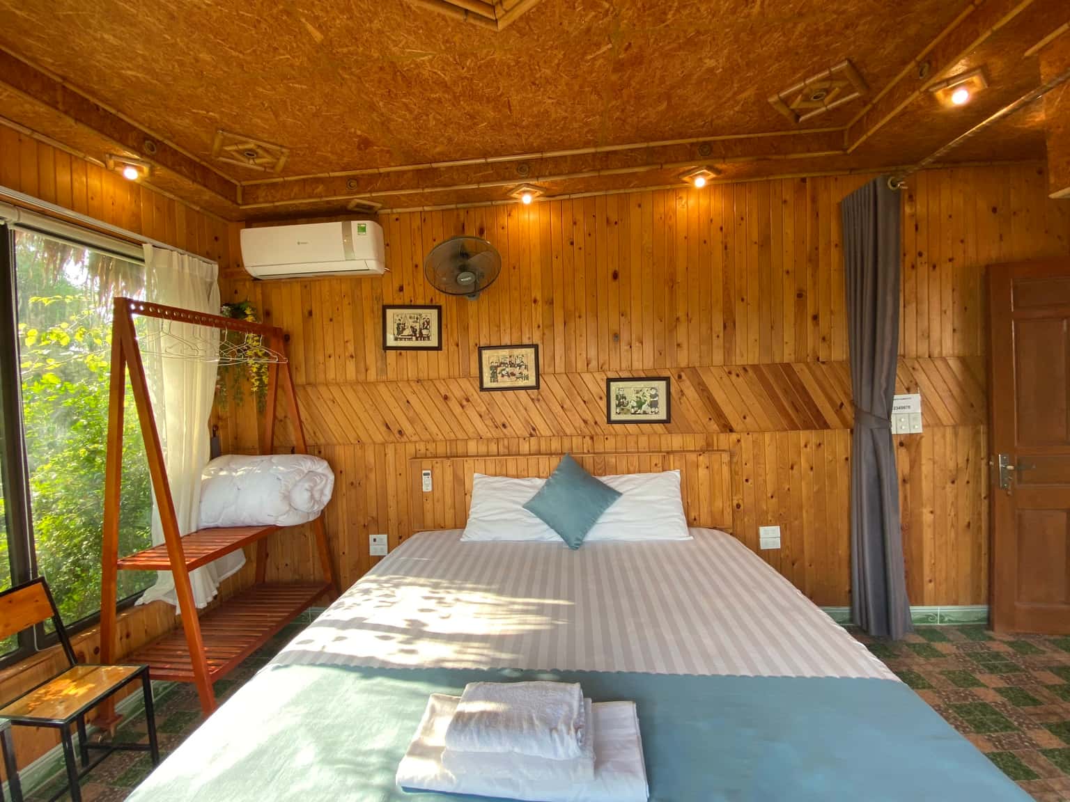 justfly phong luxury 2 nguoi hang mua bambo homestay