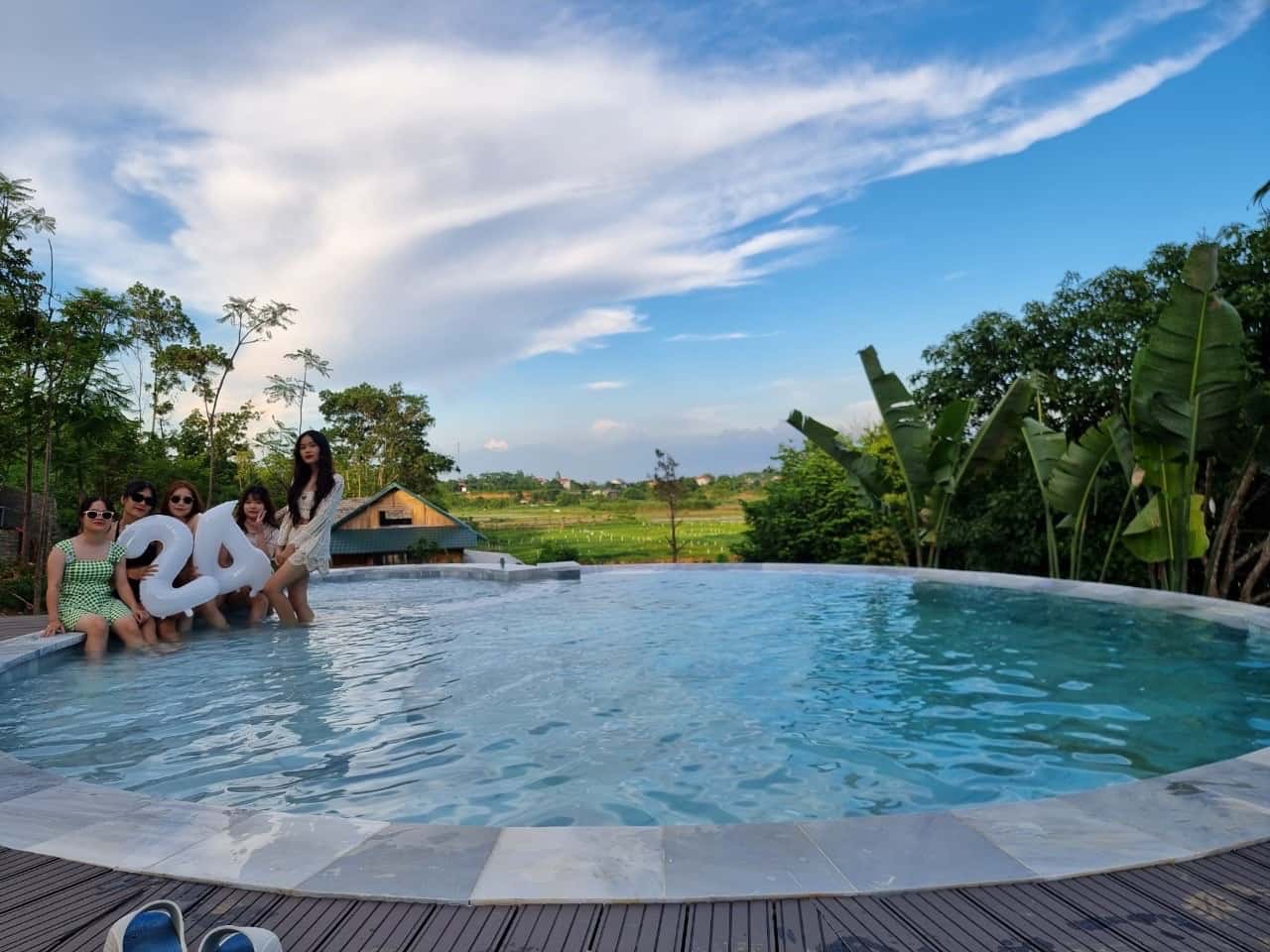 justfly anh review cua khach mura retreat ba vi 