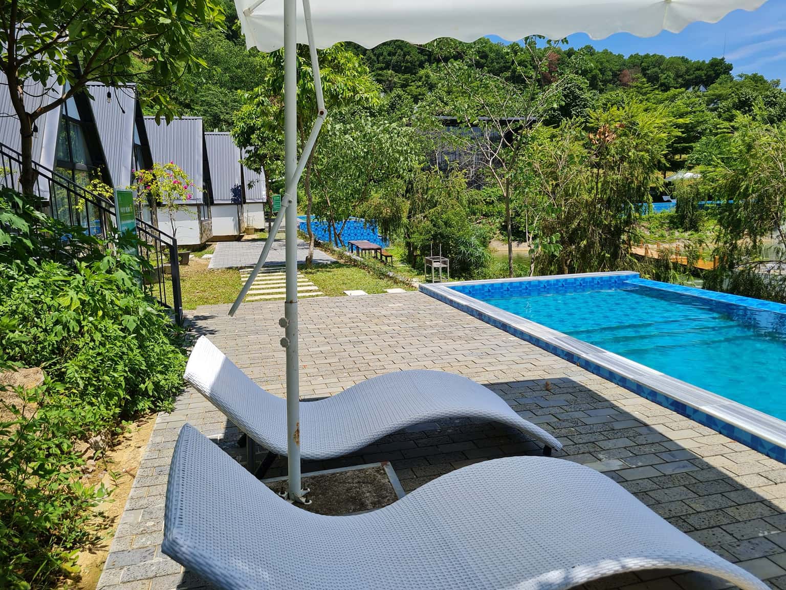 justfly review danh gia bungalow ba vi daisy queen homestay ba vi