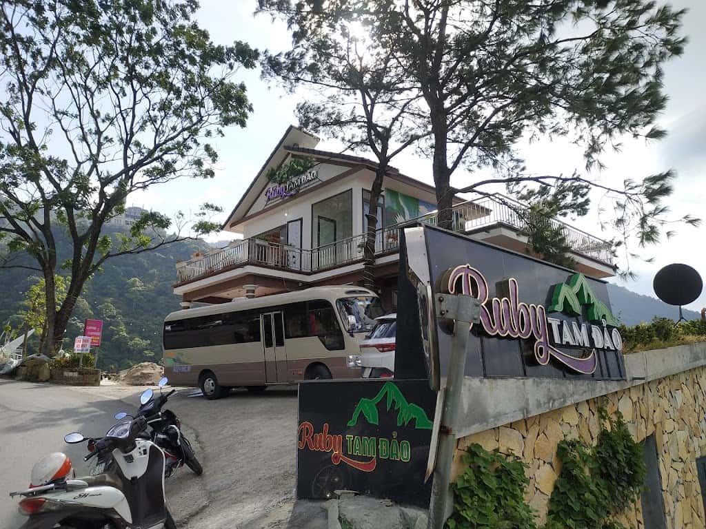 justfly ruby villa tam dao