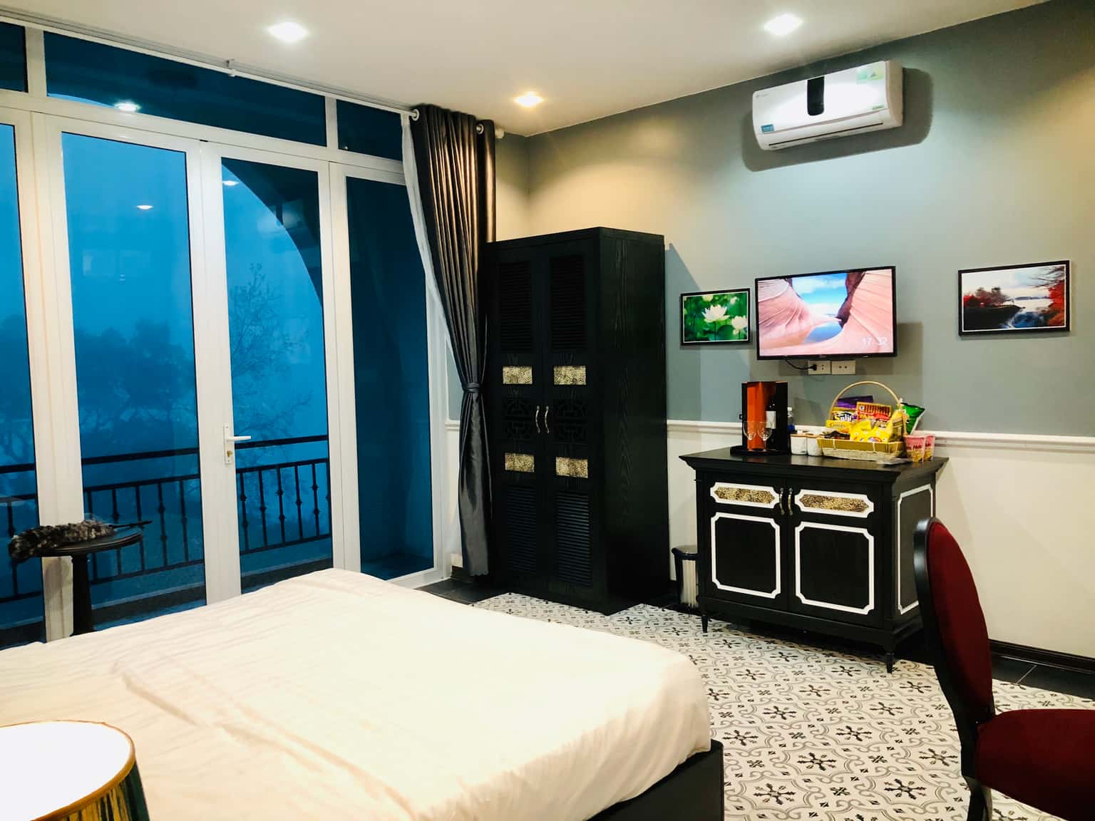 justfly can biet thu sunset villa  tam dao