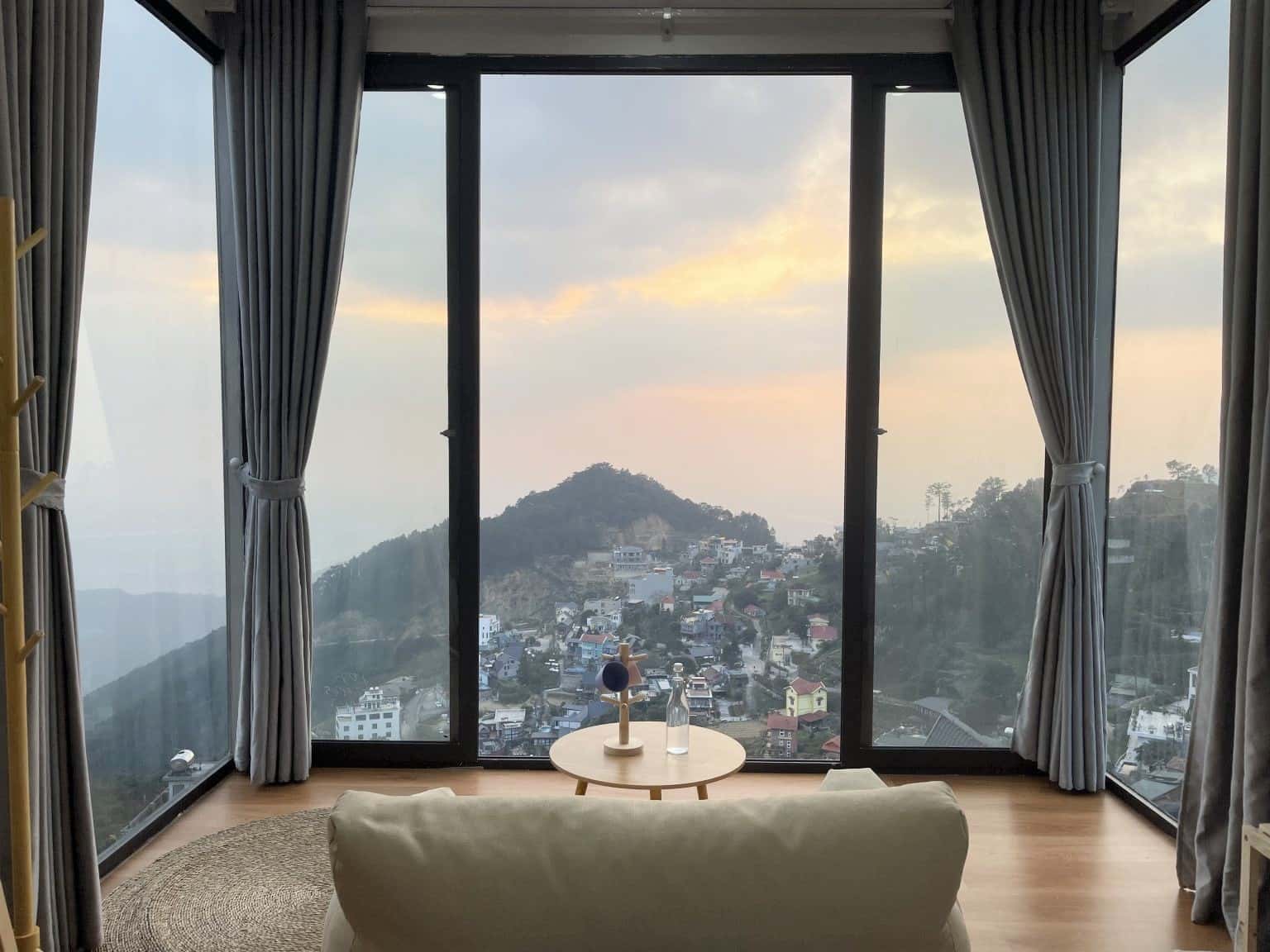 justfly sky suite room co la homestay tam dao