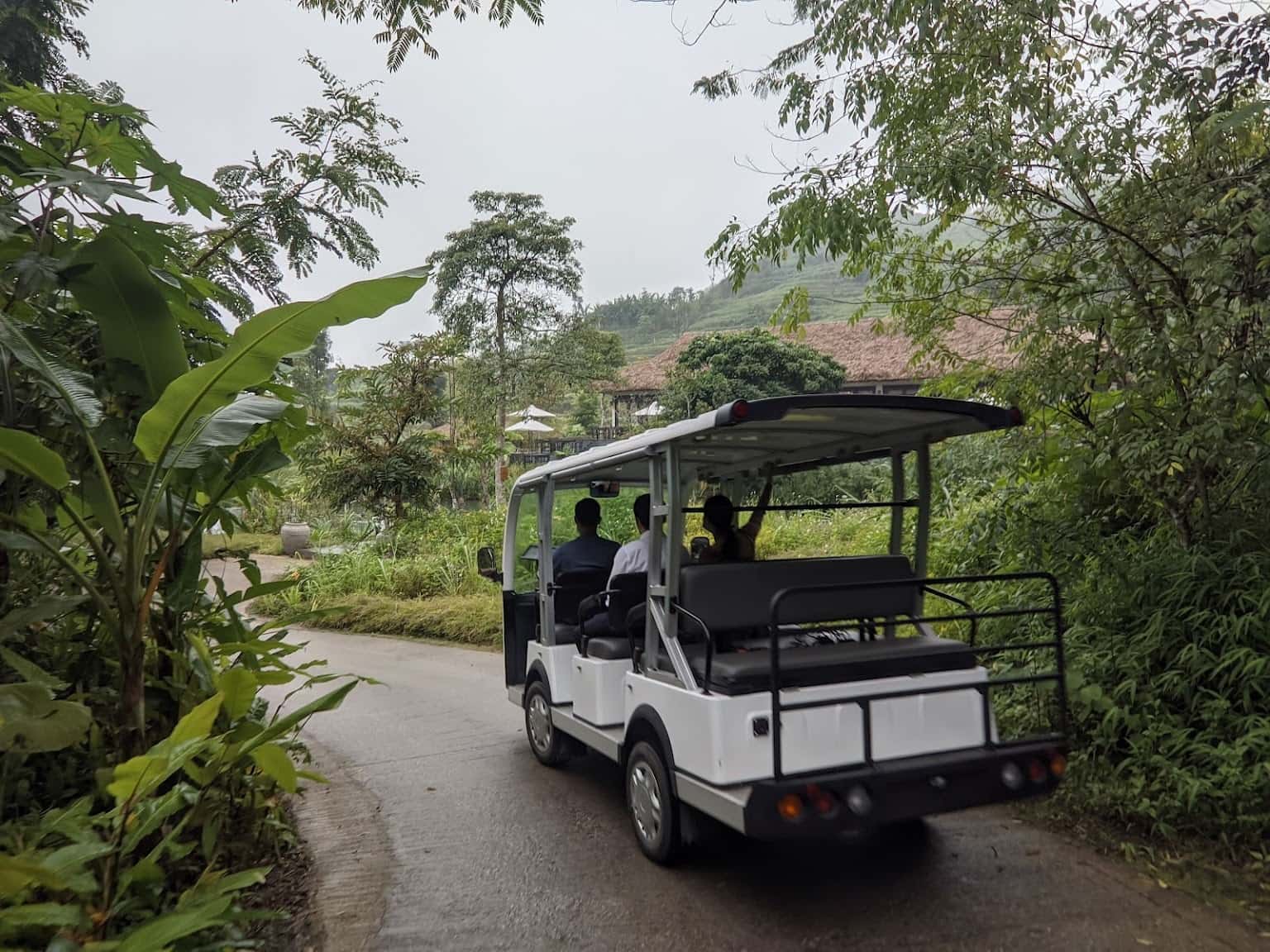 avana retreat hoa binh