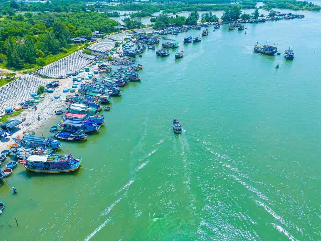 cang ca loc an dia diem du lich vung tau attvut31