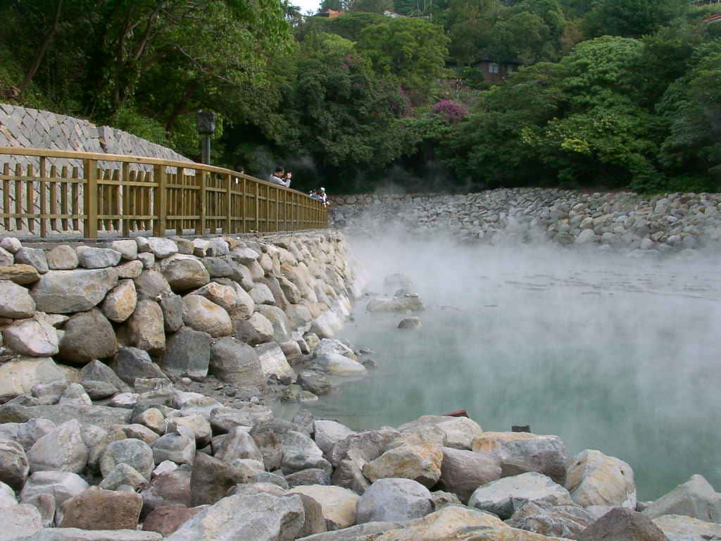suoi nuoc nong binh chau dia diem du lich vung tau attvut24