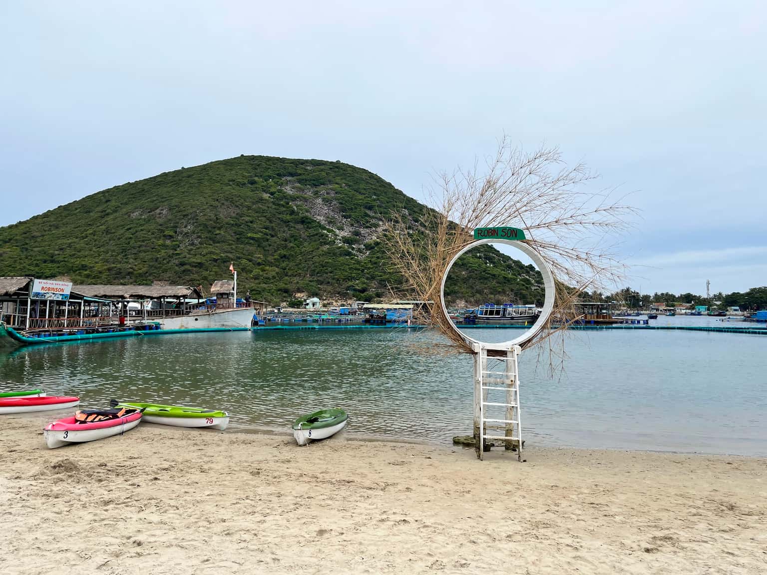 dao robinson dia diem du lich nha trang attcxr27