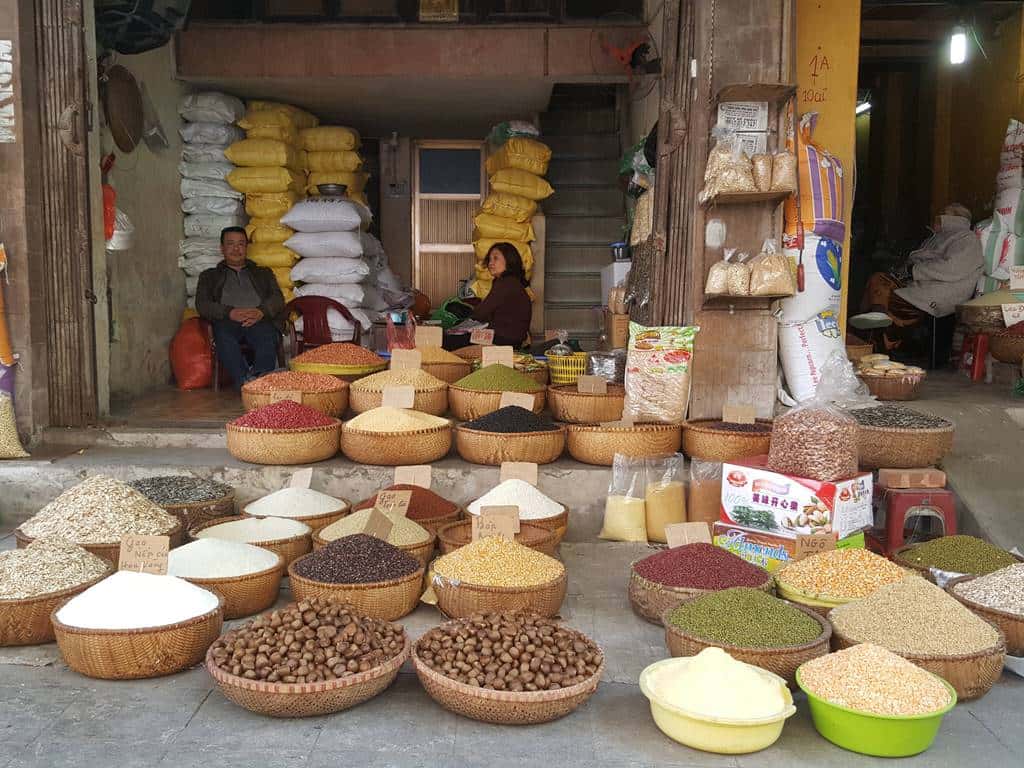 street food walking tour hanoi