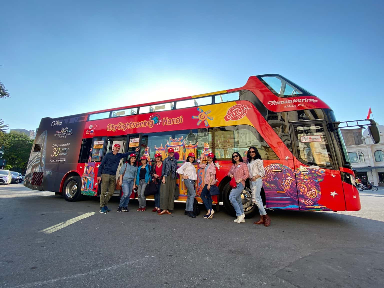hop on hop off bus tour hanoi