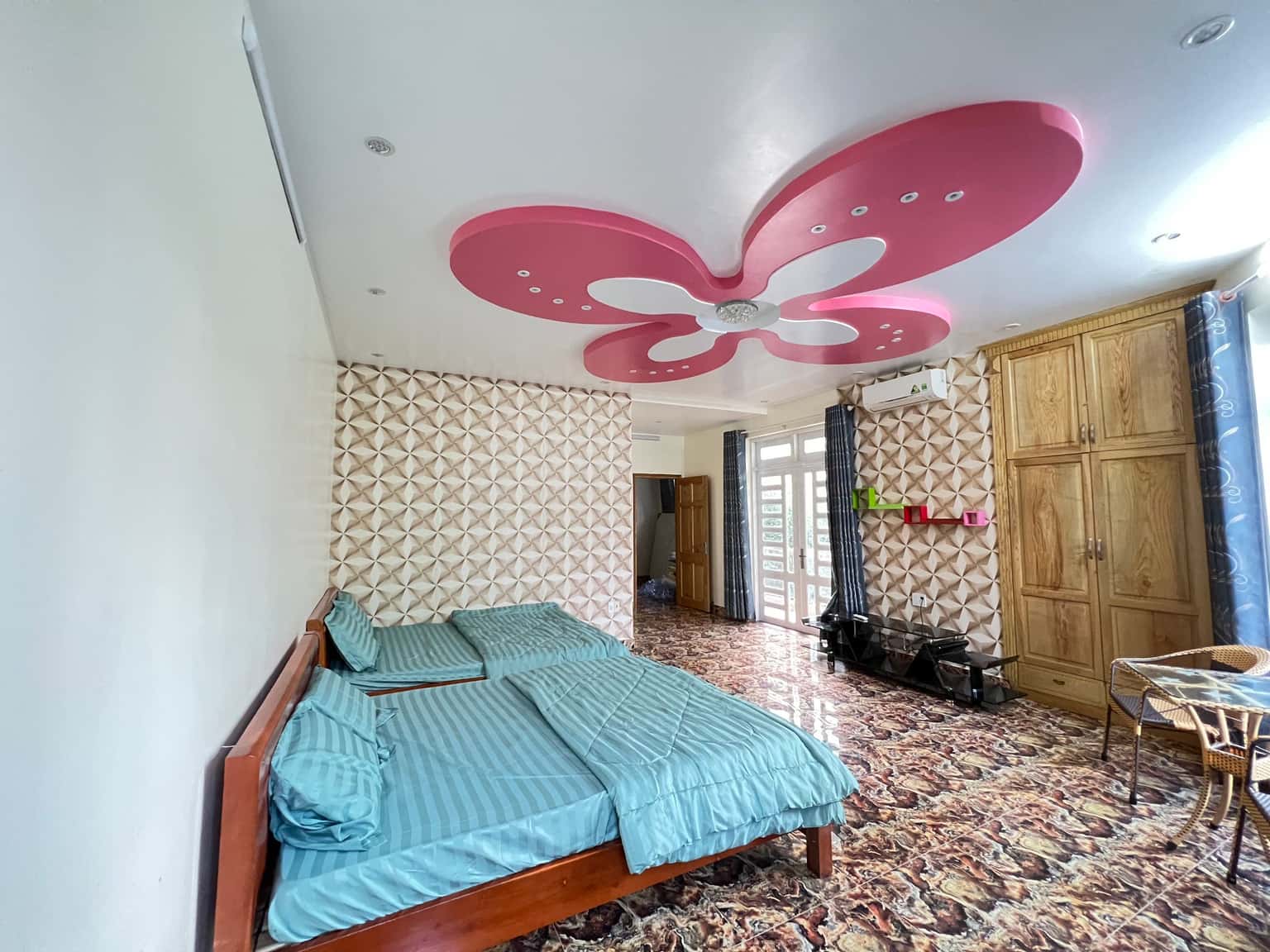 e1 thai van lung vung tau