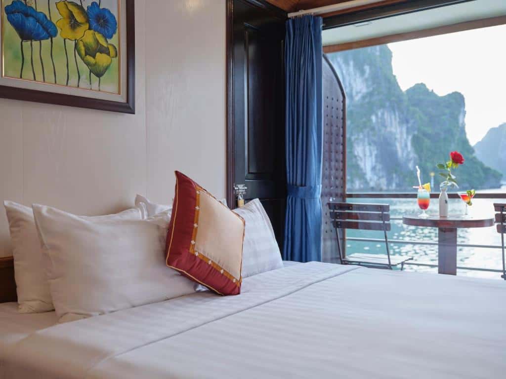 lavender elegance cruise ha long