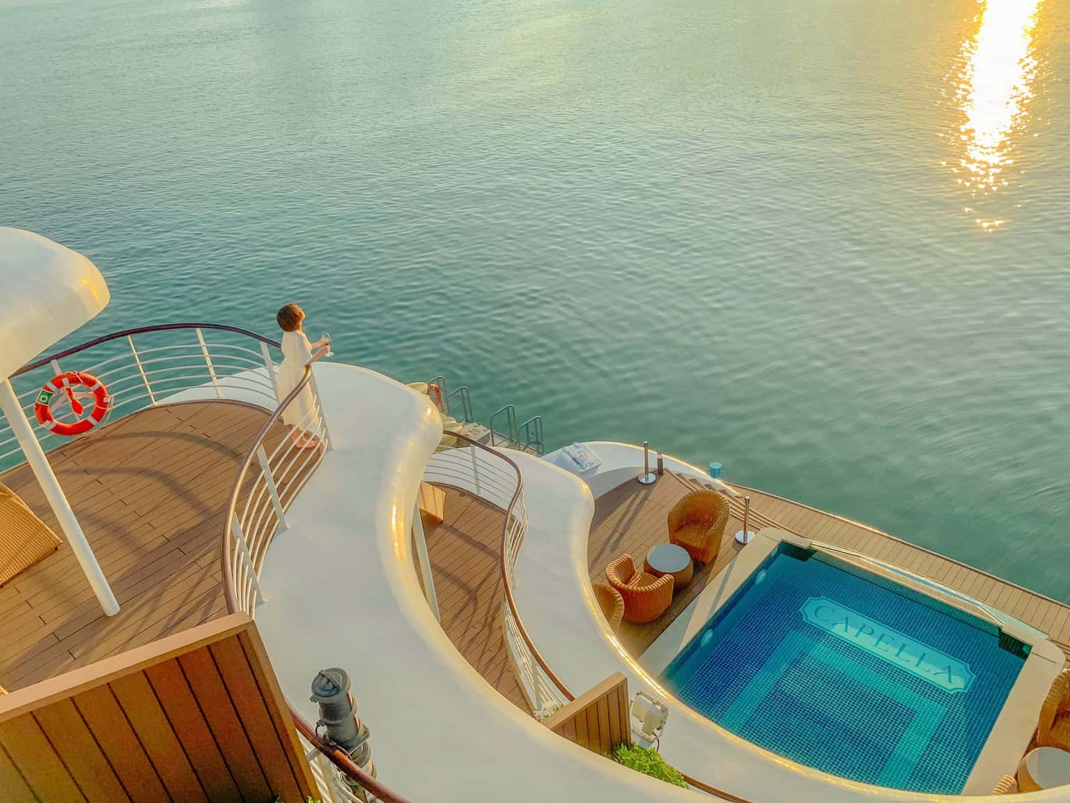 capella cruise ha long
