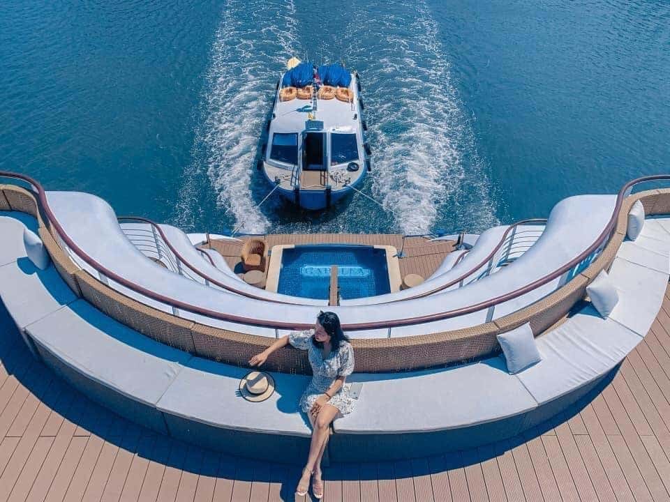 capella cruise ha long