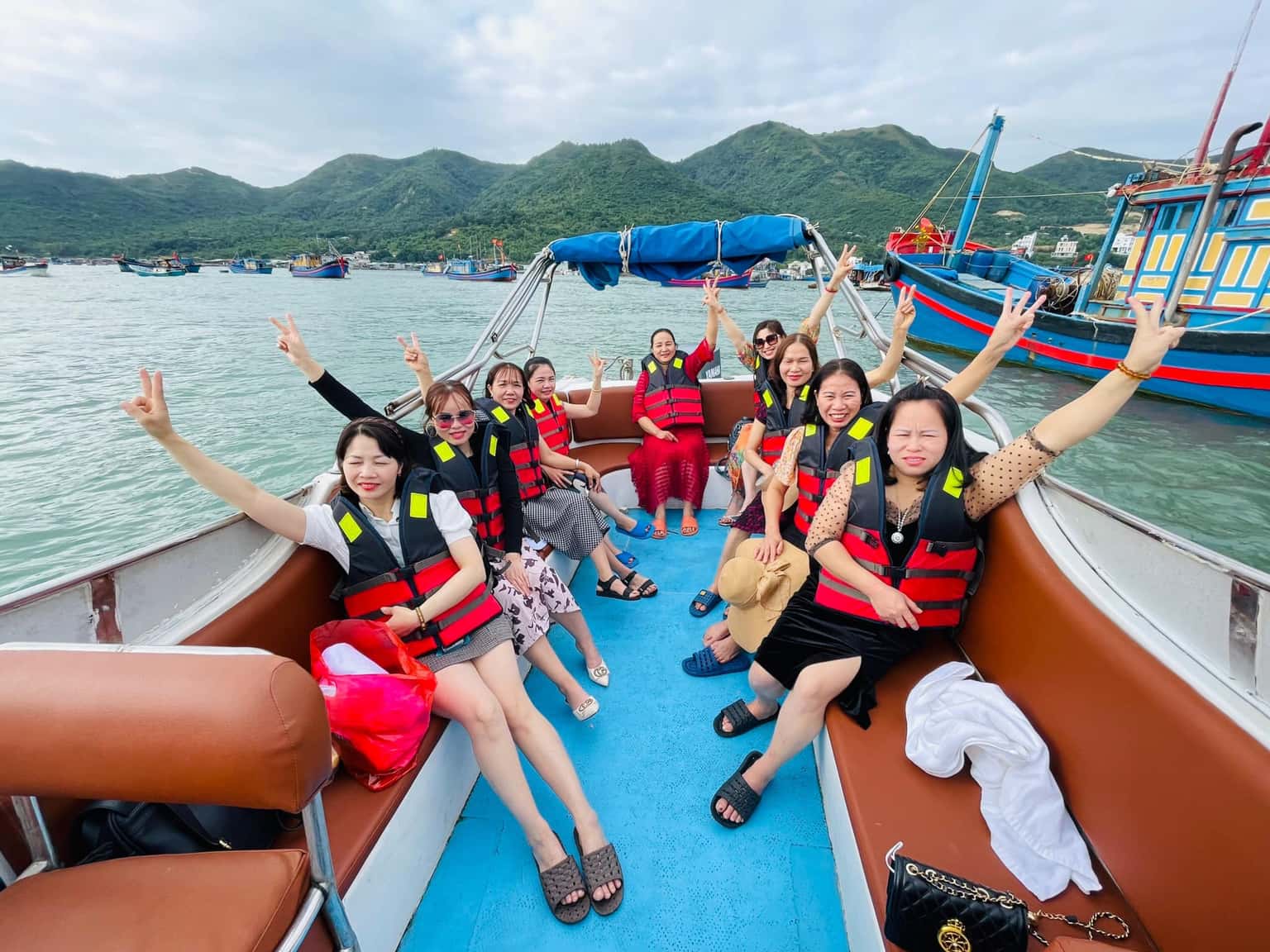 bai tranh nha trang 