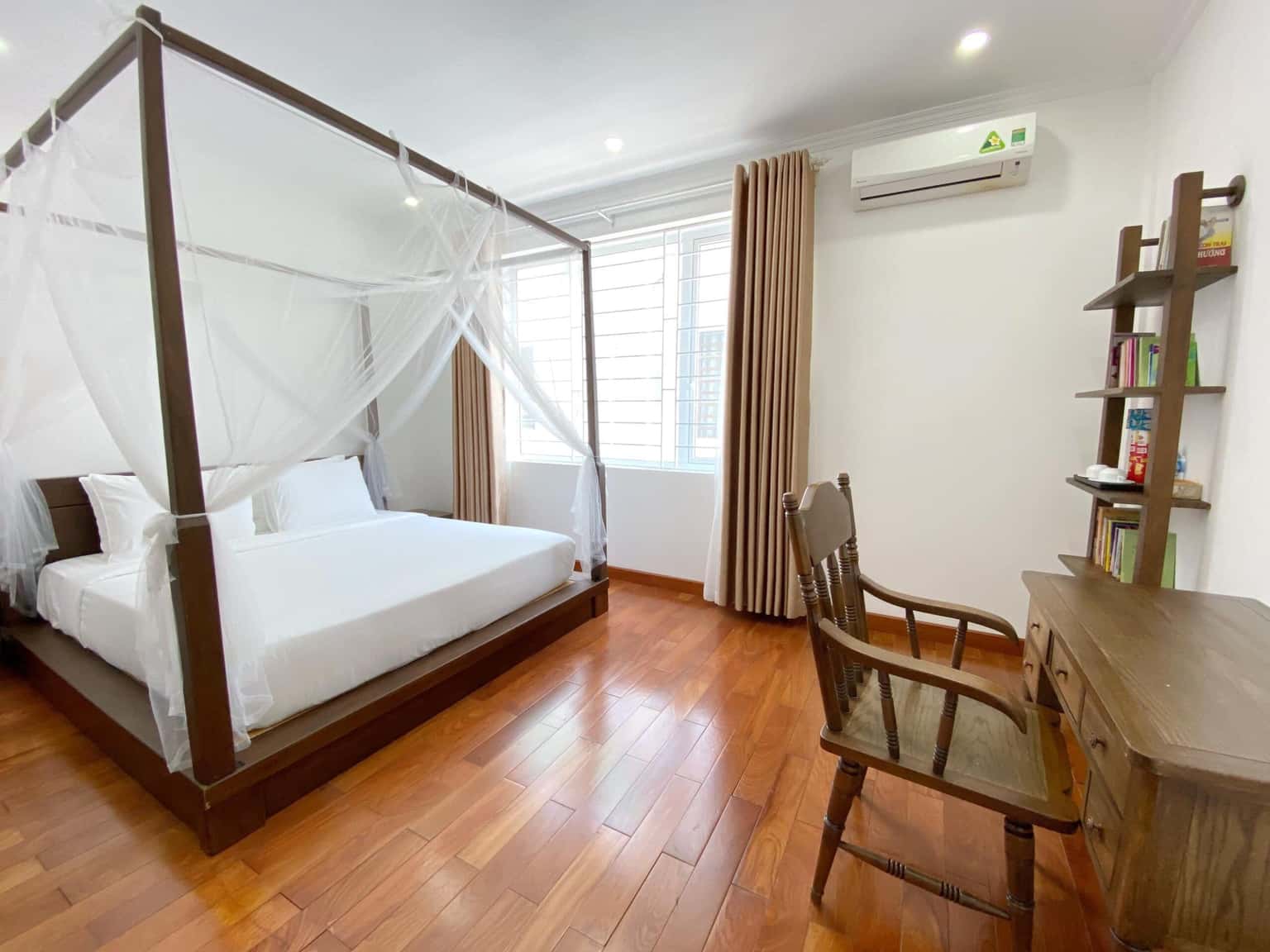 justfly ann house ha long