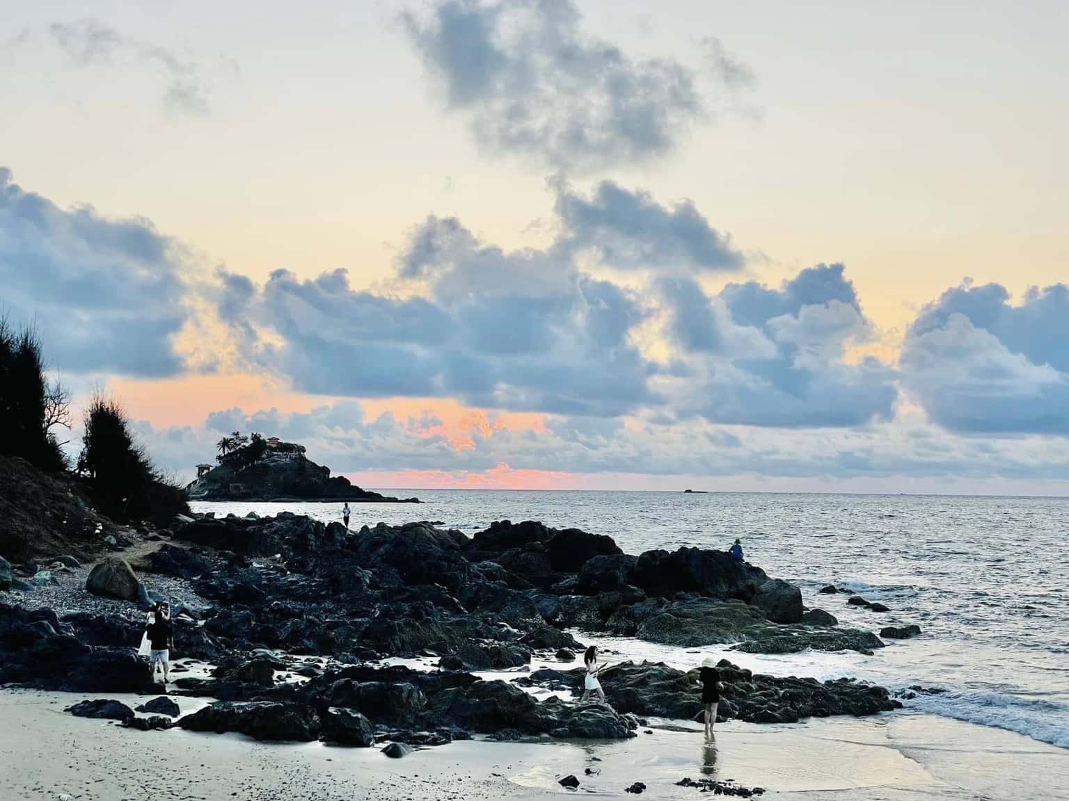 bai vong nguyet vung tau
