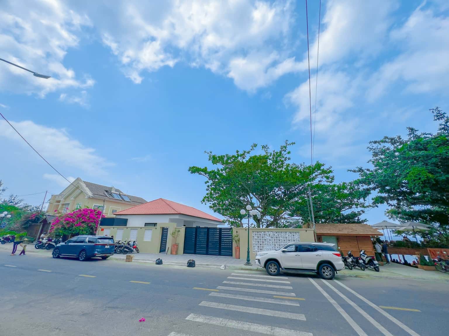 Chỗ đậu xe 