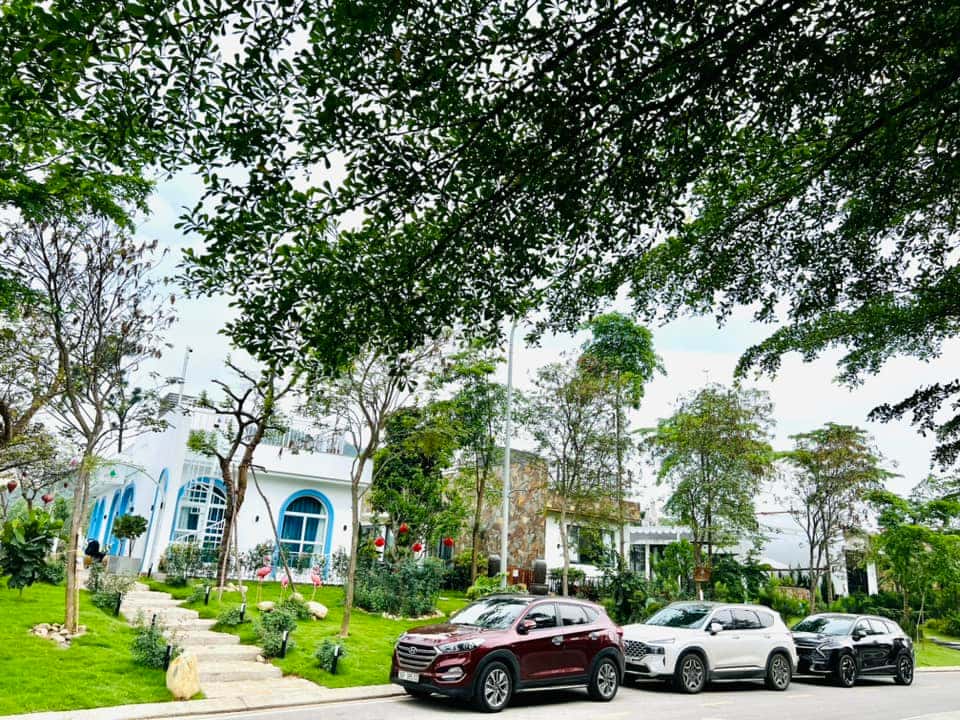 Chỗ đậu xe 