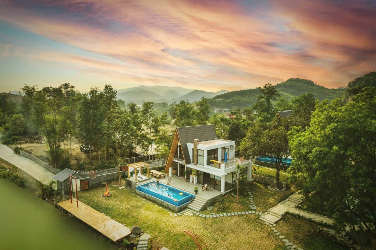 Lakeside Villa (Lala Villas), Hoà Bình