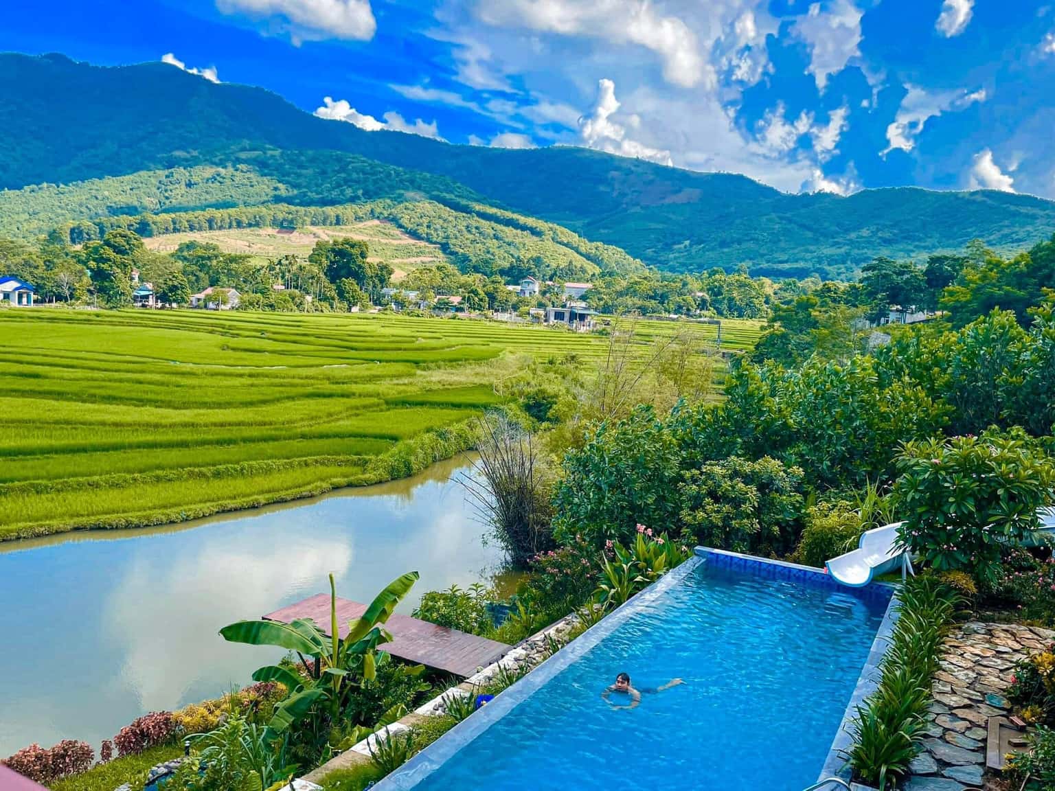 justfly an vien villa hoa binh