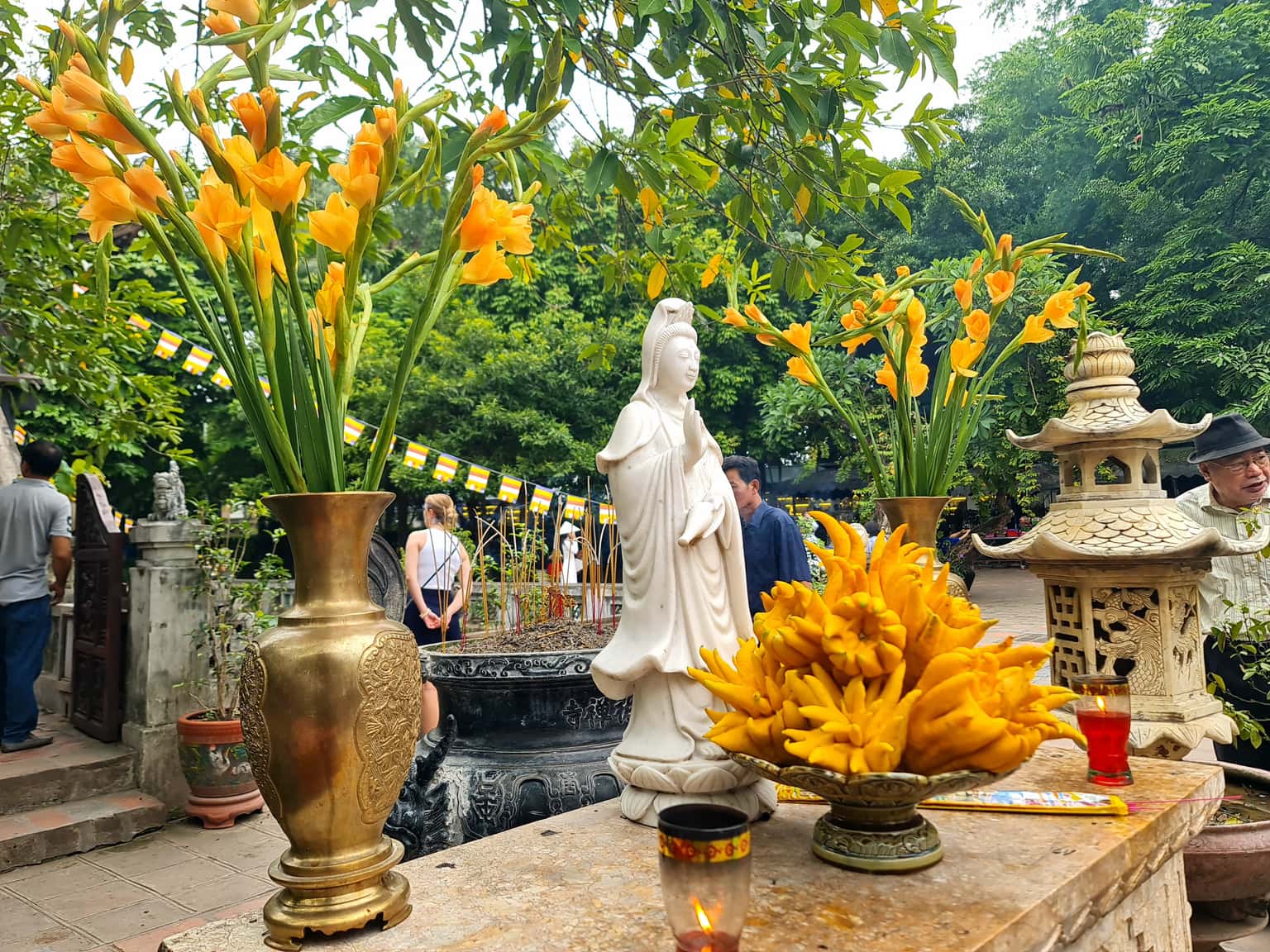 chua mot cot hanoi