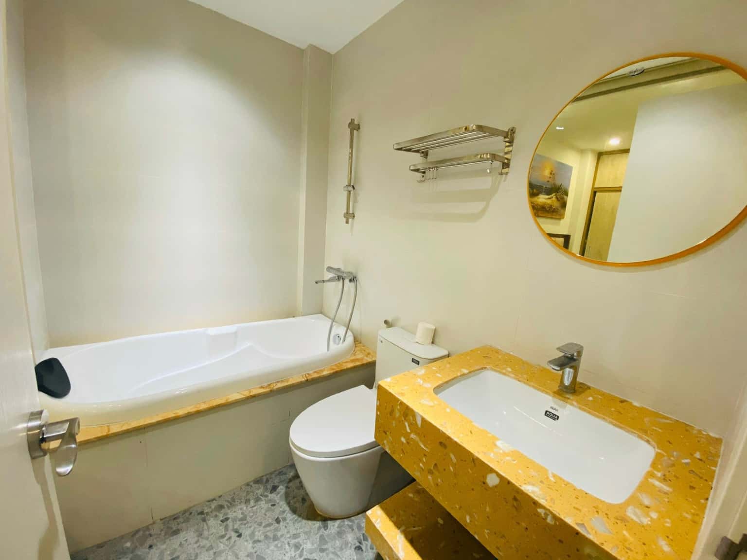 Apt 302 Lahomes - Nguyễn Khang, Cầu Giấy — ảnh 5