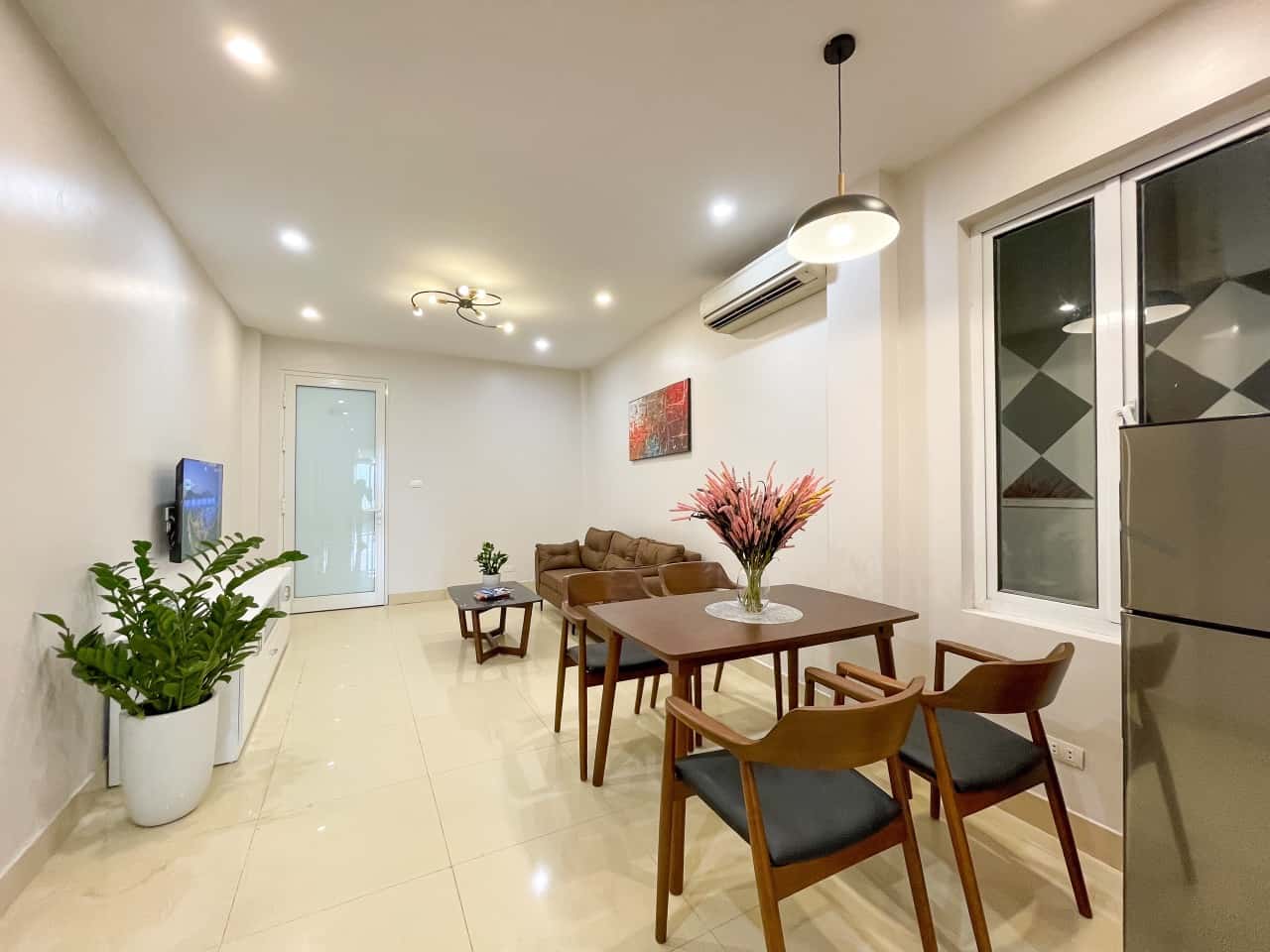 Căn hộ 301 - Nine Housing (30 Yên Hoa) - View Hồ Tây — ảnh 13