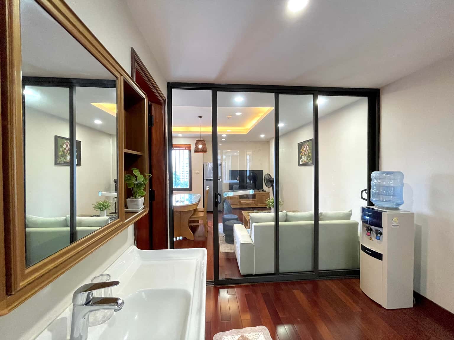 901公寓 - Nine Housing (A10/19/535 Kim Mã)（湖景）, Ba Đình — 照片 14